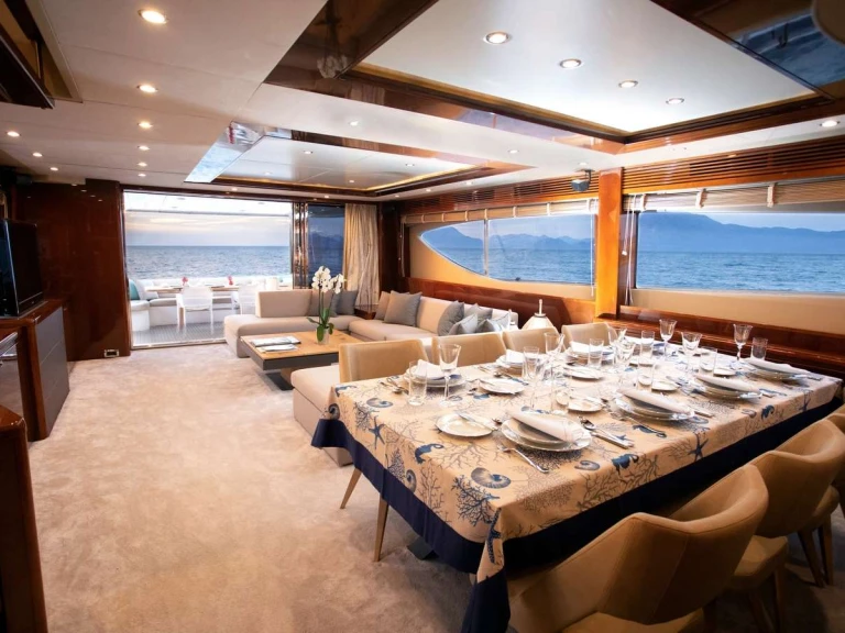 Luxury Yacht to hire Corfu (Island) at the best price