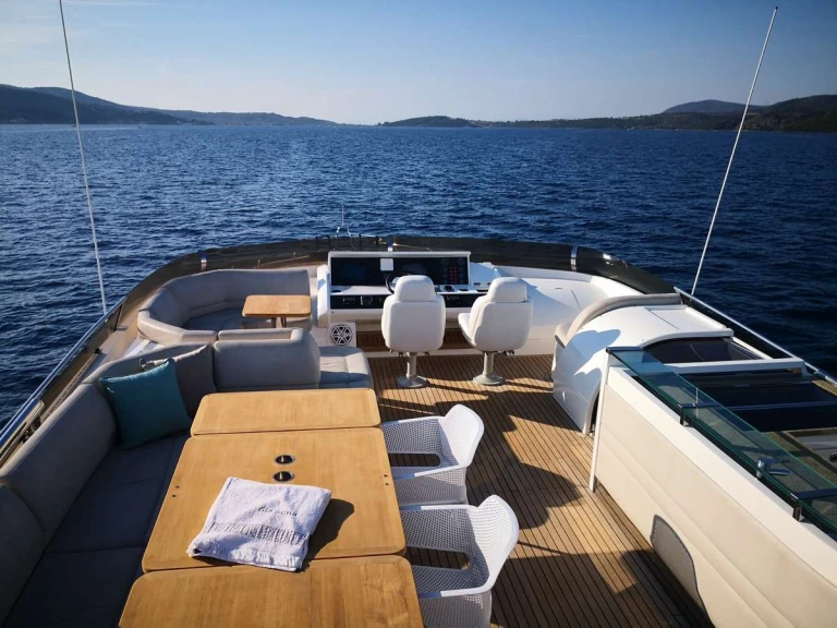 Yacht charter Corfu (Island) - Princess, UK GIA SENA on SamBoat