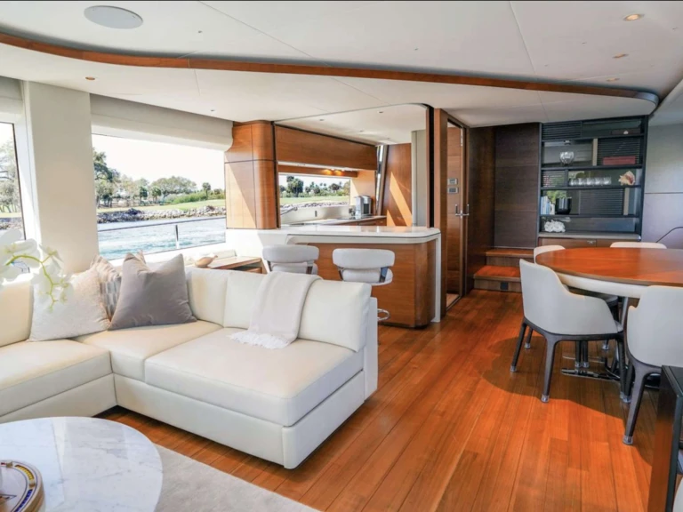 Yacht charter Nassau - Princess, UK RECORD YEAR on SamBoat