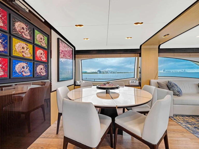 Hire a Azimut Sky Bahamas