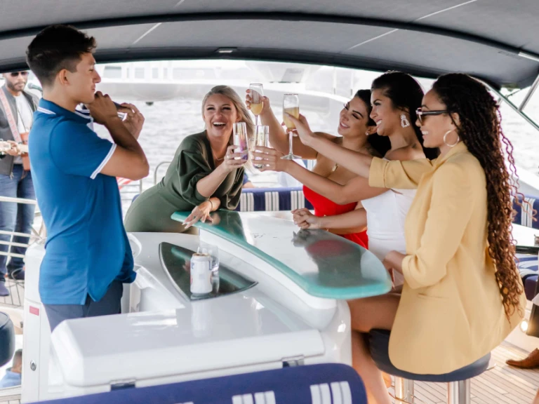 Hire a Sunseeker Vanguard State of Florida