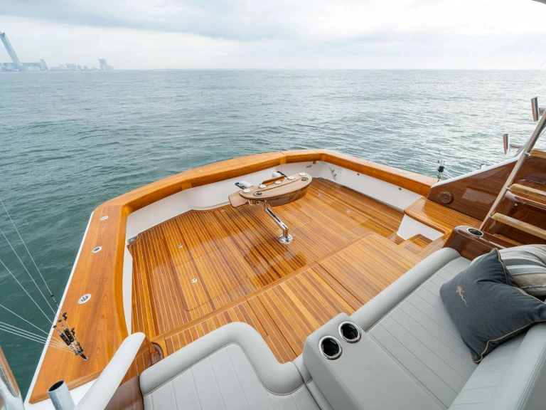 Luxury Yacht hire in Costa Rica - Viking Yachts BOUJIE