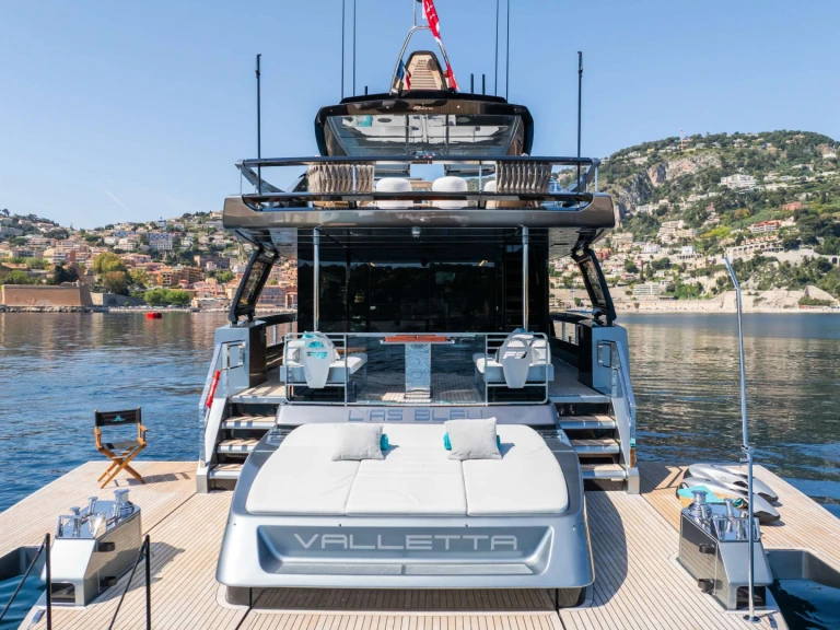 Hire Luxury Yacht with or without skipper Riva Monaco
