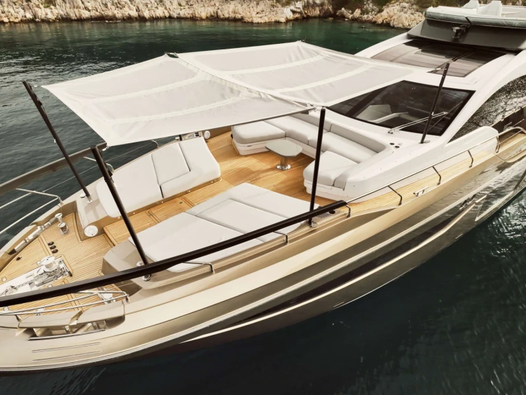 Yacht charter Skradin - Azimut MYNE on SamBoat