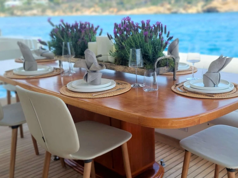 Hire Luxury Yacht with or without skipper Posillipo Greece