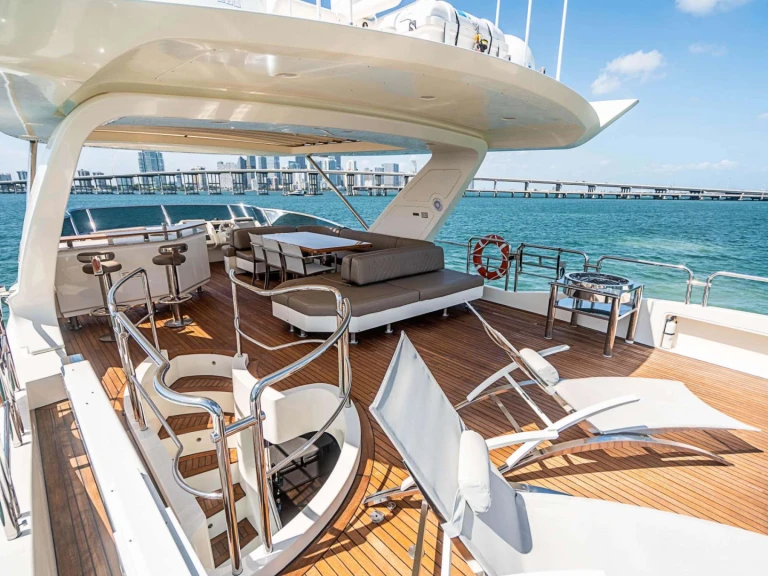 Azimut OWN THE NIGHT charter bareboat or skippered in  Miami