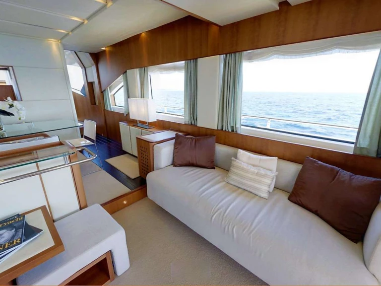 Yacht hire Athens cheap QUESTA e VITA