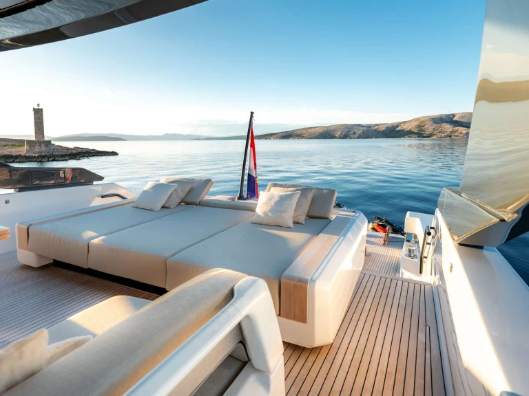 Yacht hire Punat cheap KIMANI