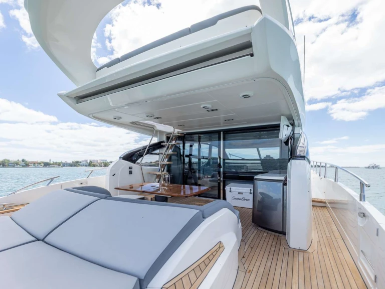 Yacht charter Miami - Princess Viking Snowbird on SamBoat