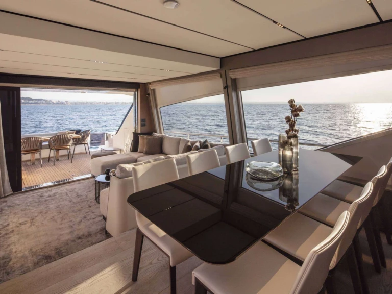 Hire Luxury Yacht with or without skipper Ferretti Sorrento