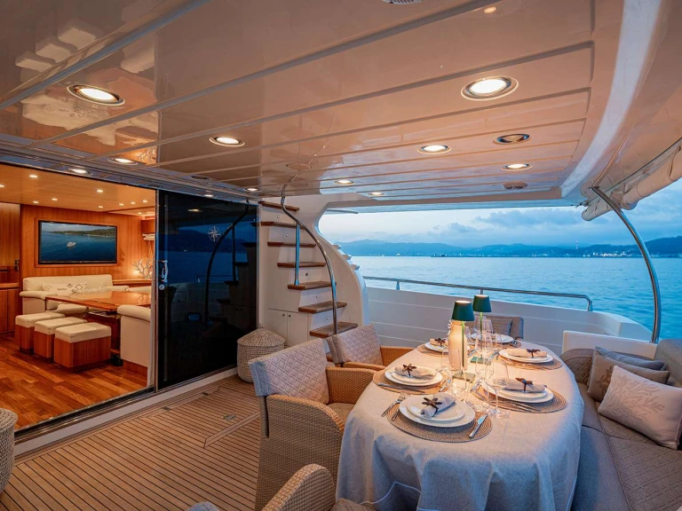 Luxury Yacht hire in Cannigione - Posillipo Rock Moon