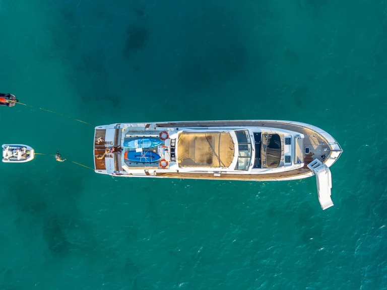 Hire a Guy Couach PARODIA II Majorca