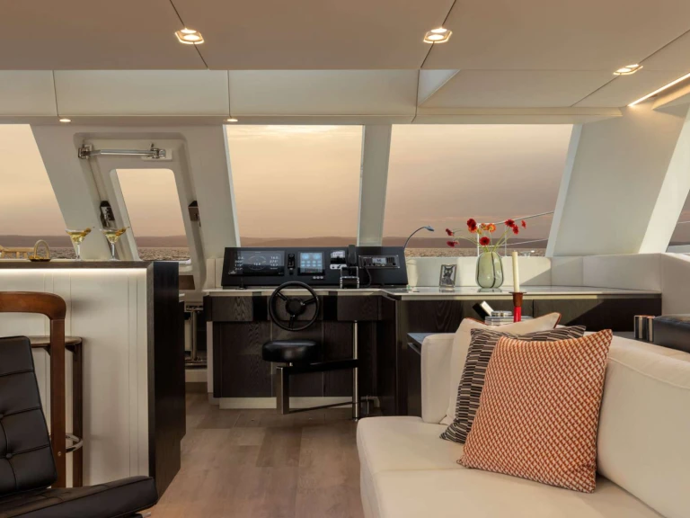 Hire a Sunreef GIGI Olbia