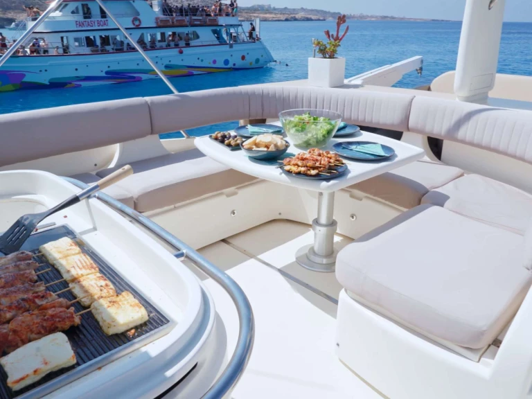 Hire Luxury Yacht Princess, UK with a boat licence