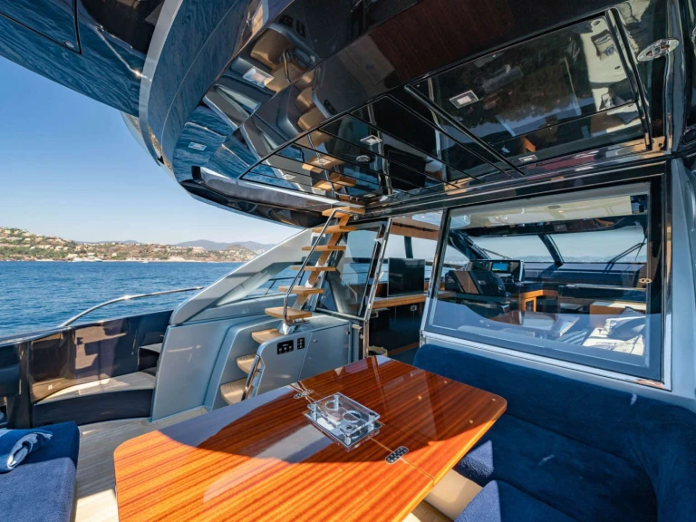 Hire Luxury Yacht with or without skipper Riva Castelsardo