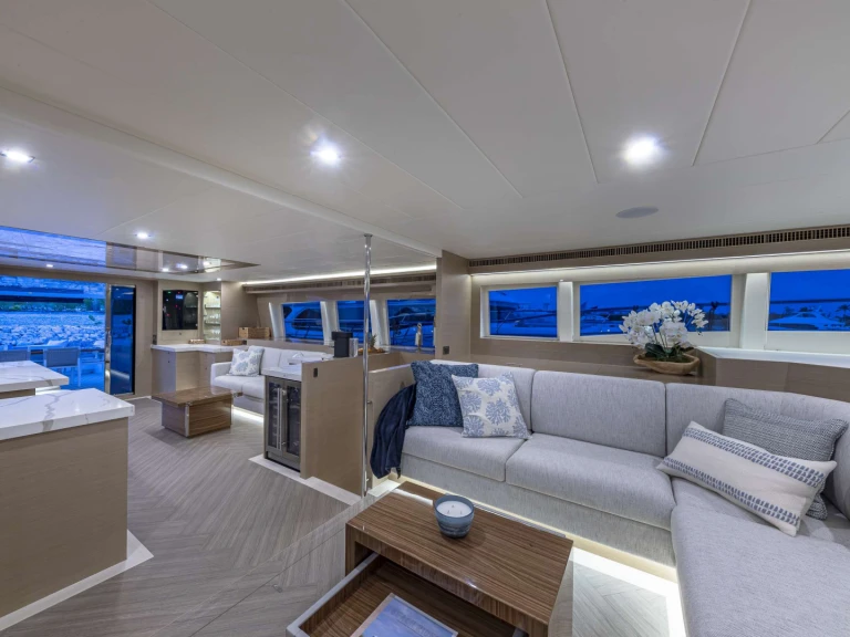 Charter a Horizon OMAKASE in British Virgin Islands (BVI) on Samboat