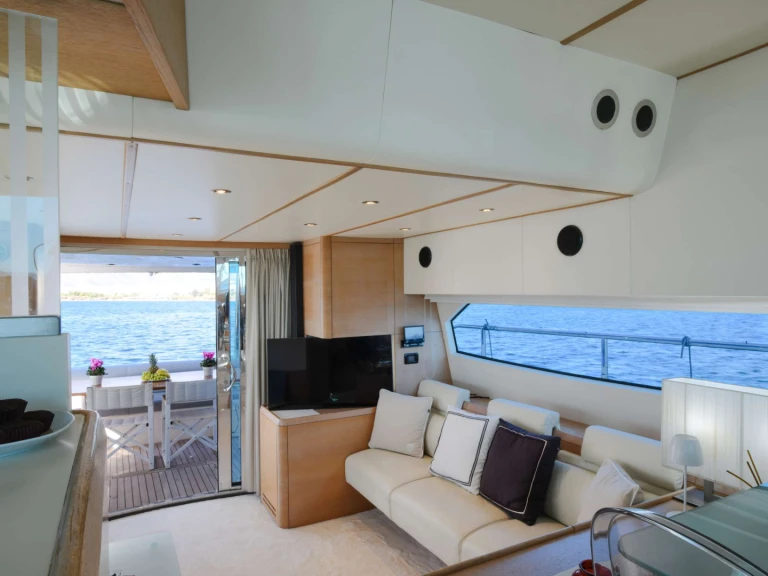 Hire Luxury Yacht with or without skipper Aicon Athens