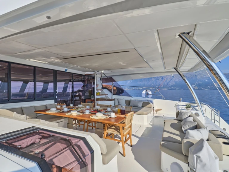Hire Luxury Yacht with or without skipper Fountaine Pajot Corfu