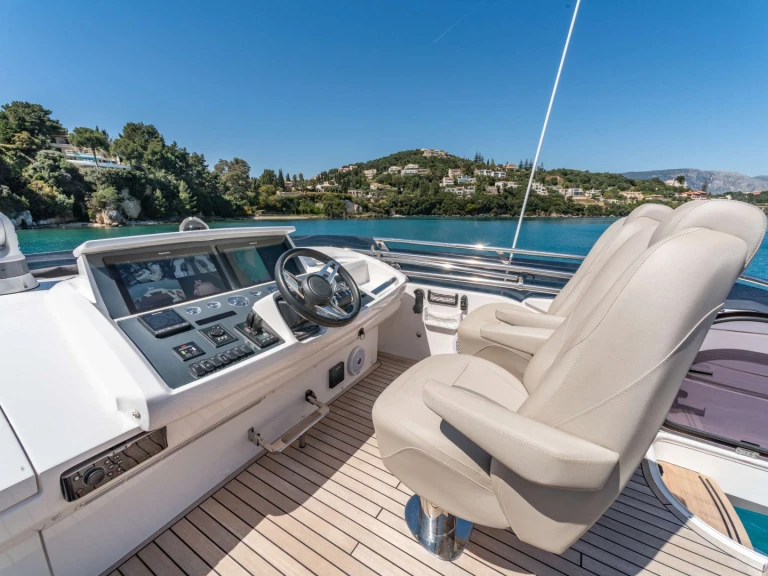 Yacht charter Gouvia - Princess, UK FAR & AWAY on SamBoat