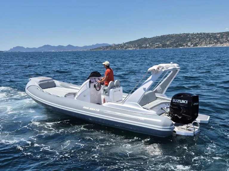 Yacht charter Juan-les-Pins - mik mik 700 on SamBoat