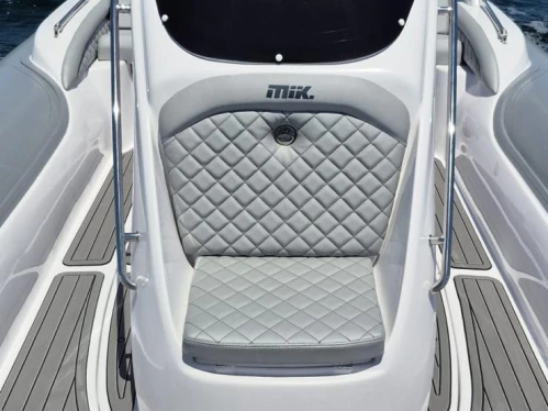 RIB hire in Juan-les-Pins - mik mik 700