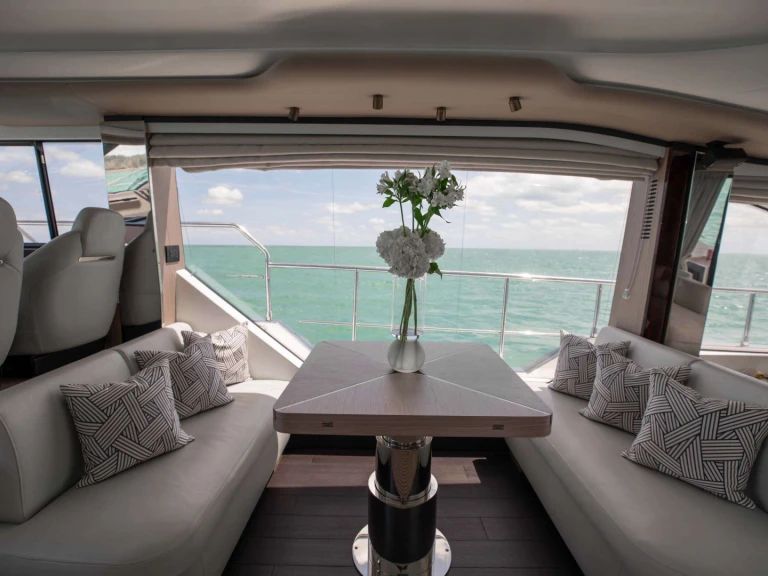 Yacht charter State of Florida - Azimut Geisha on SamBoat