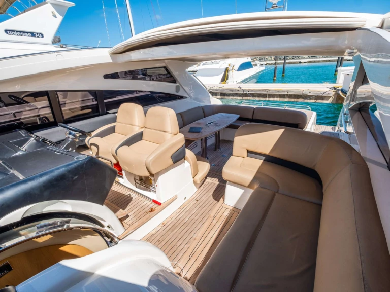 Yacht hire Fajardo cheap The Commissioner 