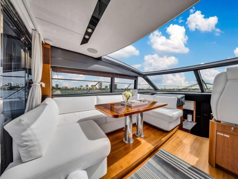 Charter a Princess, UK Tatou in Sag Harbor on Samboat