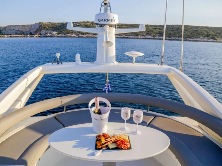 Yacht charter Athens - Ferretti SUMMER CAMP on SamBoat