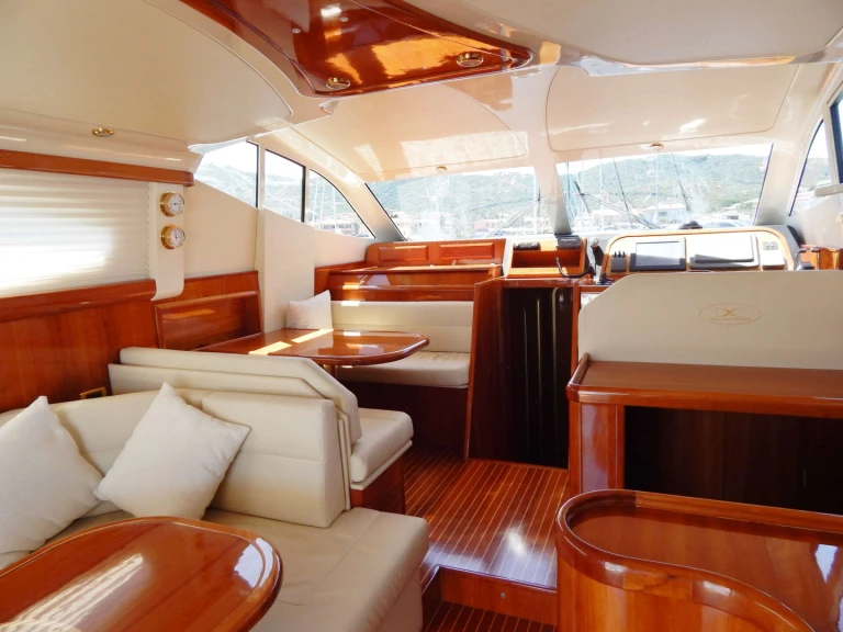 Luxury Yacht hire in Cannigione -  LADY SHINE