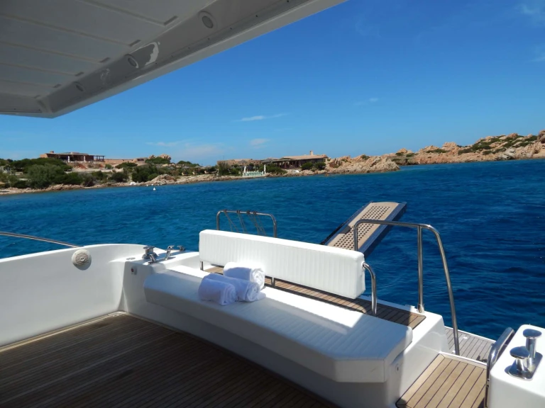 Hire Luxury Yacht with or without skipper  Cannigione