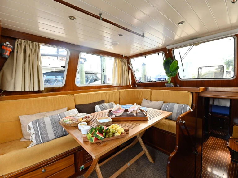 Luxury Yacht hire in Bahamas - Menorquin Buccara XV