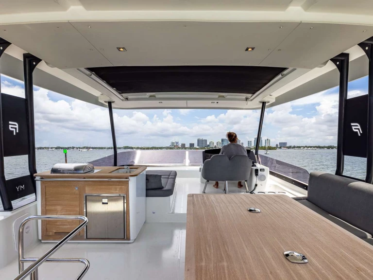 Hire Luxury Yacht Fountaine Pajot with a boat licence