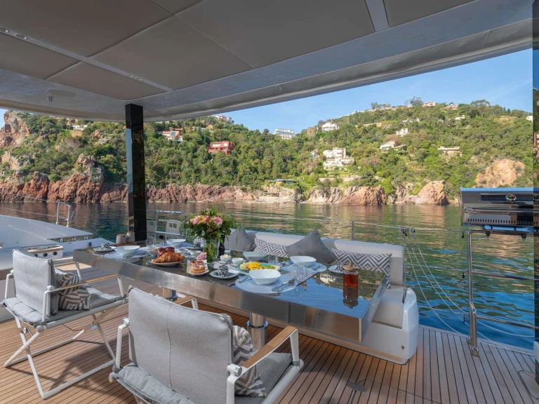 Luxury Yacht hire in British Virgin Islands (BVI) - Sunreef ENDLESS HORIZON