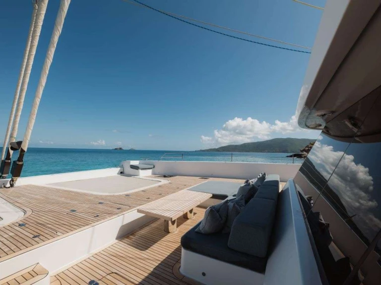 Yacht charter Canouan Island - Sunreef ENTRE4 on SamBoat