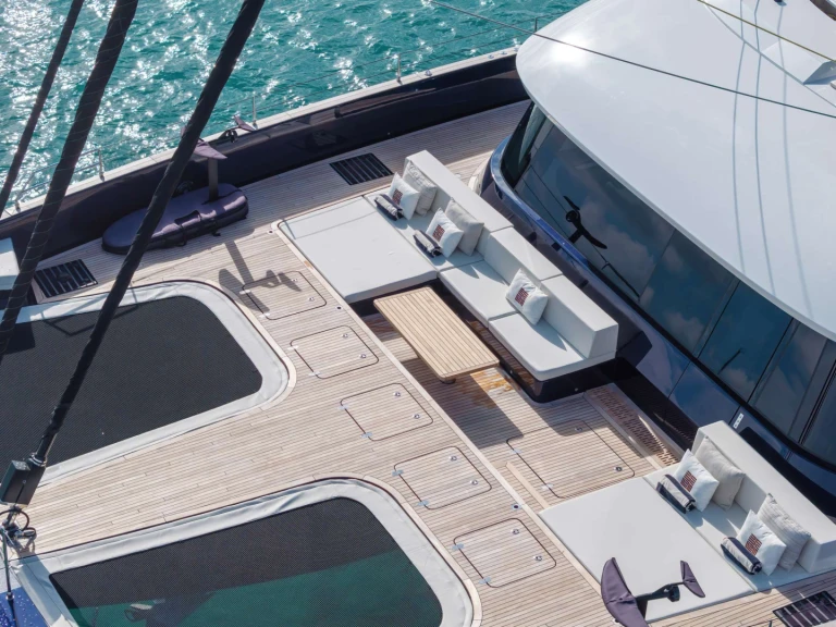 Hire Luxury Yacht with or without skipper Sunreef Olbia
