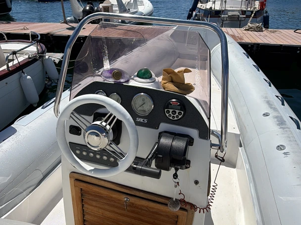 RIB to hire Porto di Torre del Greco at the best price