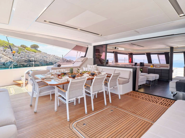 Hire Luxury Yacht with or without skipper Fountaine Pajot Piraeus