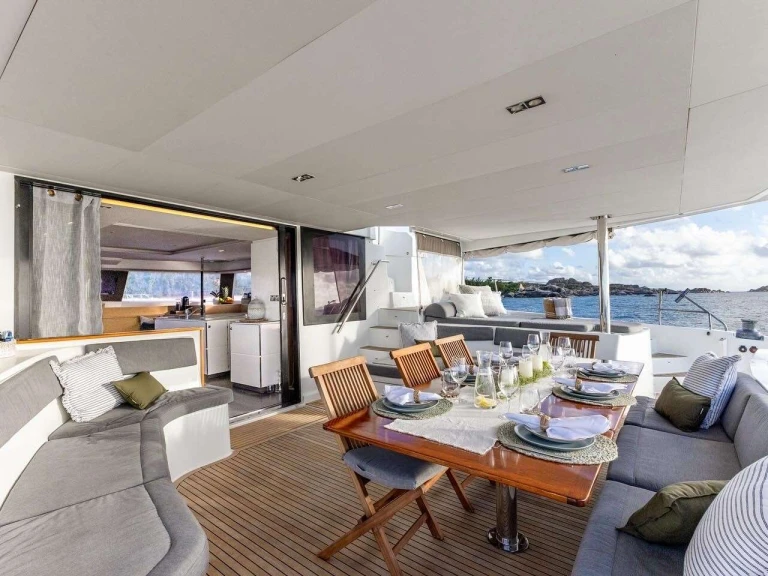 Yacht charter British Virgin Islands (BVI) - Fountaine Pajot TRUE STORY on SamBoat