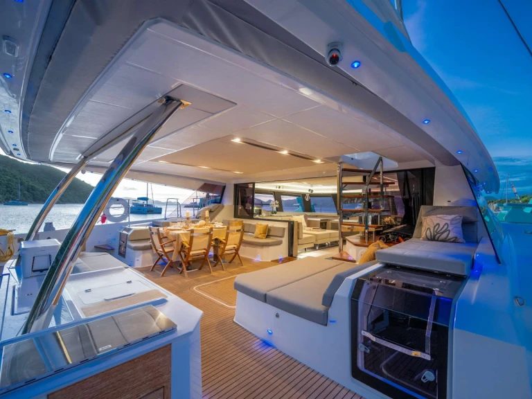 Charter a Fountaine Pajot LIQUID SKY in Road Town on Samboat