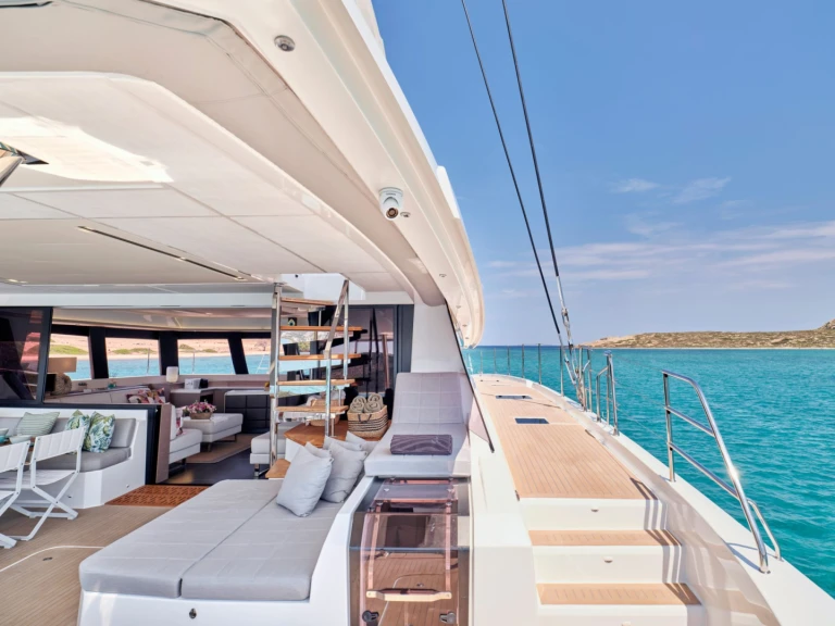Charter a Fountaine Pajot PIXIE in Néa Péramos on Samboat