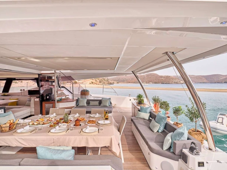 Yacht hire Ionian coast cheap DOLLY
