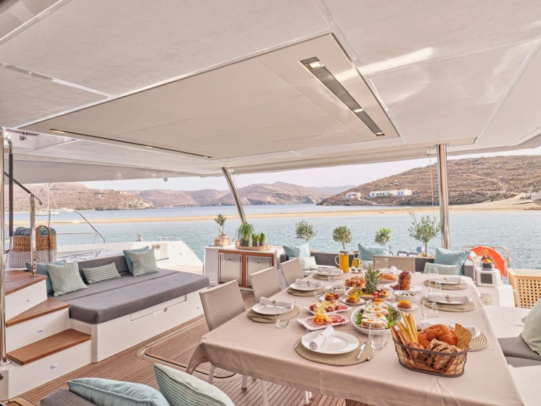 Luxury Yacht hire in Ionian coast - Fountaine Pajot DOLLY