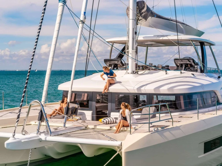 Charter a Lagoon REVERIE in British Virgin Islands (BVI) on Samboat