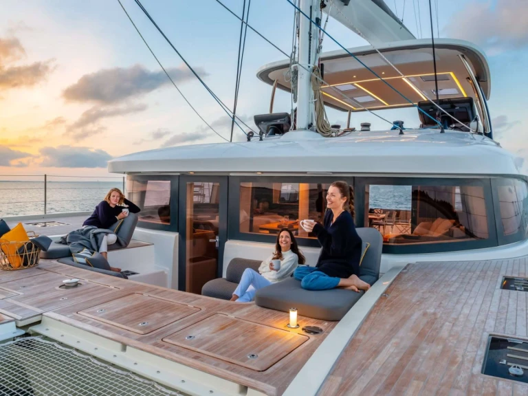 Hire Luxury Yacht with or without skipper Lagoon British Virgin Islands (BVI)
