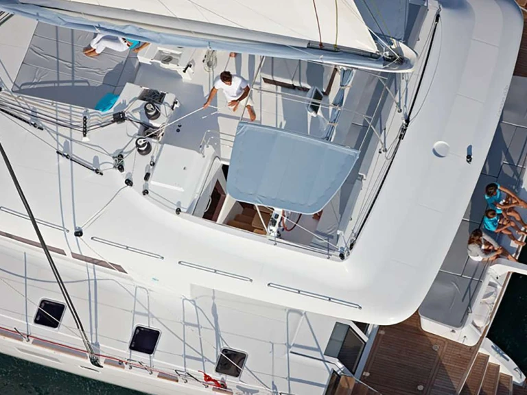 Hire Luxury Yacht with or without skipper Lagoon Fiumicino