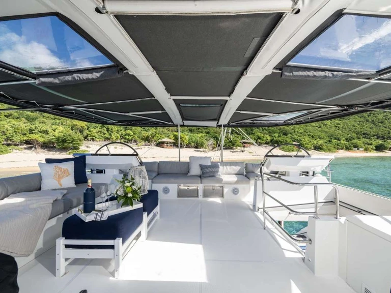 Yacht hire Grenada cheap DRAGONFLY