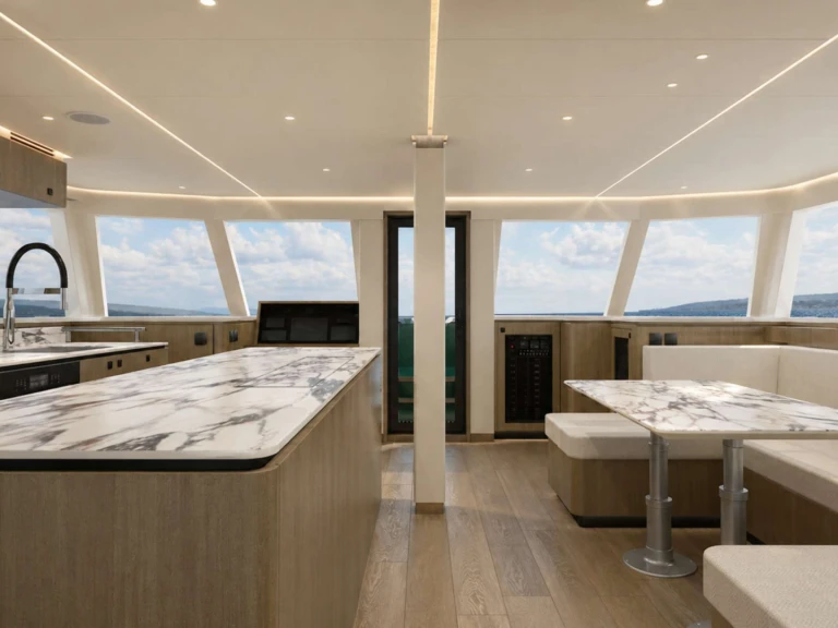 Hire Luxury Yacht with or without skipper HeySea Road Town