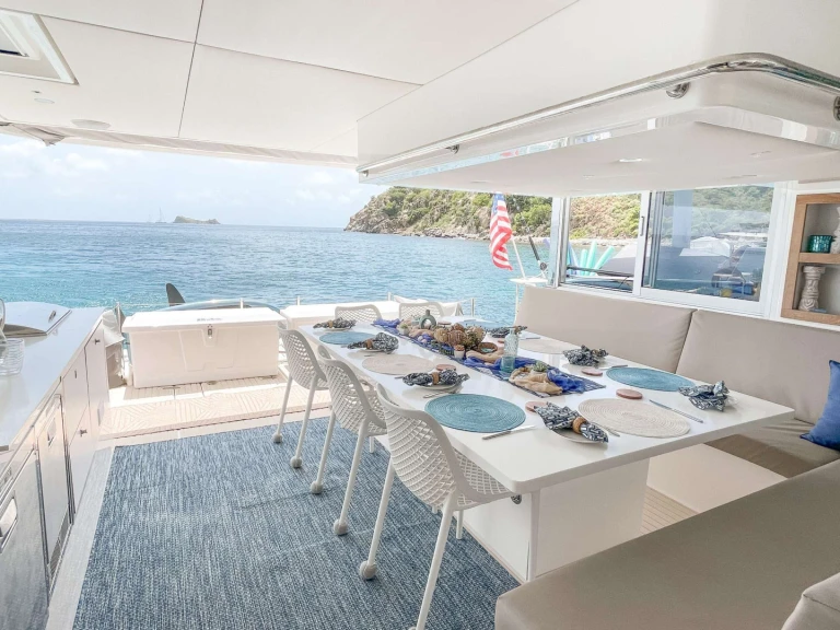 Charter a Voyage SEVEN in British Virgin Islands (BVI) on Samboat