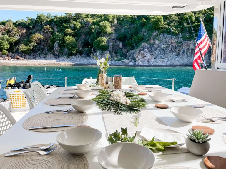 Hire Luxury Yacht with or without skipper Voyage British Virgin Islands (BVI)